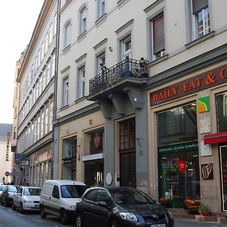 Happy Hostel Budapest Luaran gambar