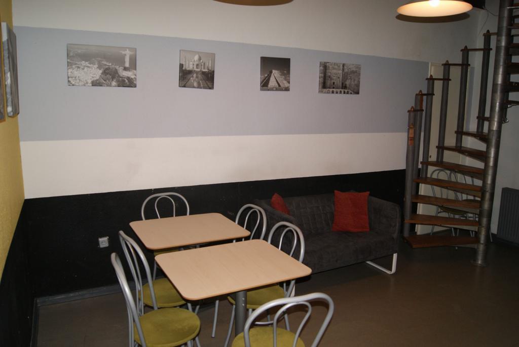 Happy Hostel Budapest Bilik gambar