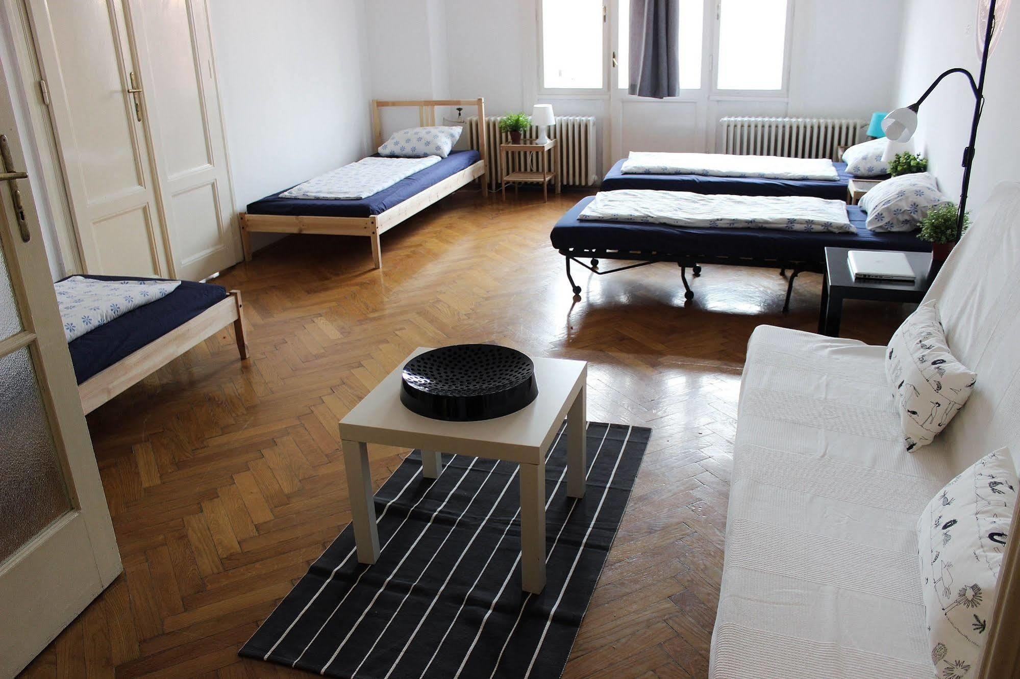 Happy Hostel Budapest Luaran gambar